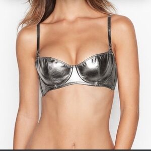 Victoria’s Secret Metallic Silver Bra - Size 32B, Brand New